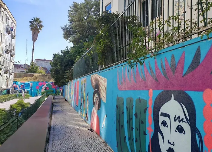 شقة Elegant Duplex Lumineux Au Coeur De Lisbonne *