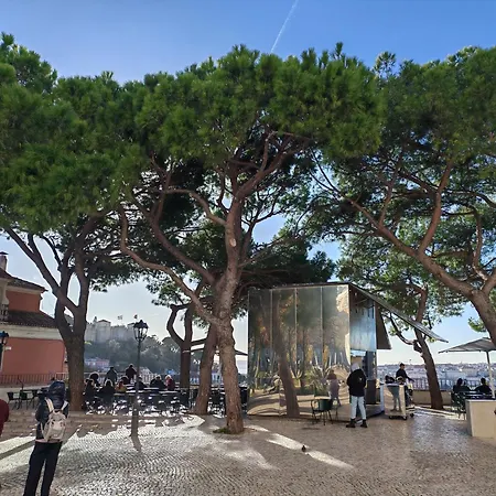 Elegant Duplex Lumineux Au Coeur De Lisbonne *